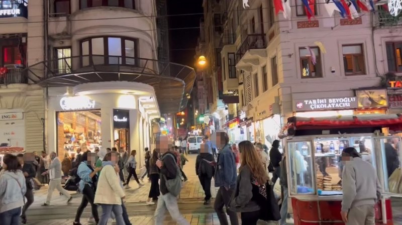 crowded night scenario